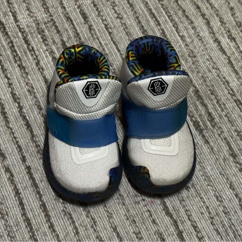 Nike Kyrie 6‎ TDV Toddler Basketball Shoes 4C White Sapphire